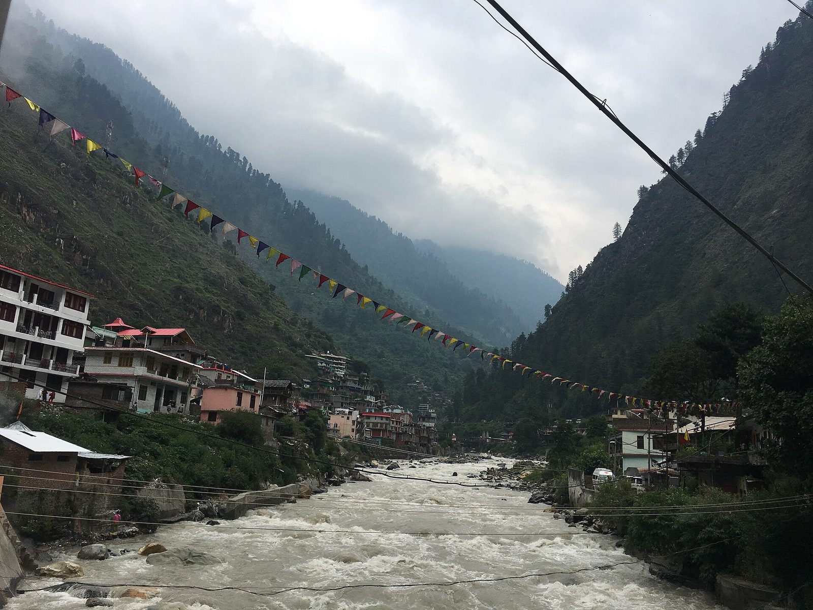 Himachal Honeymoon Escape