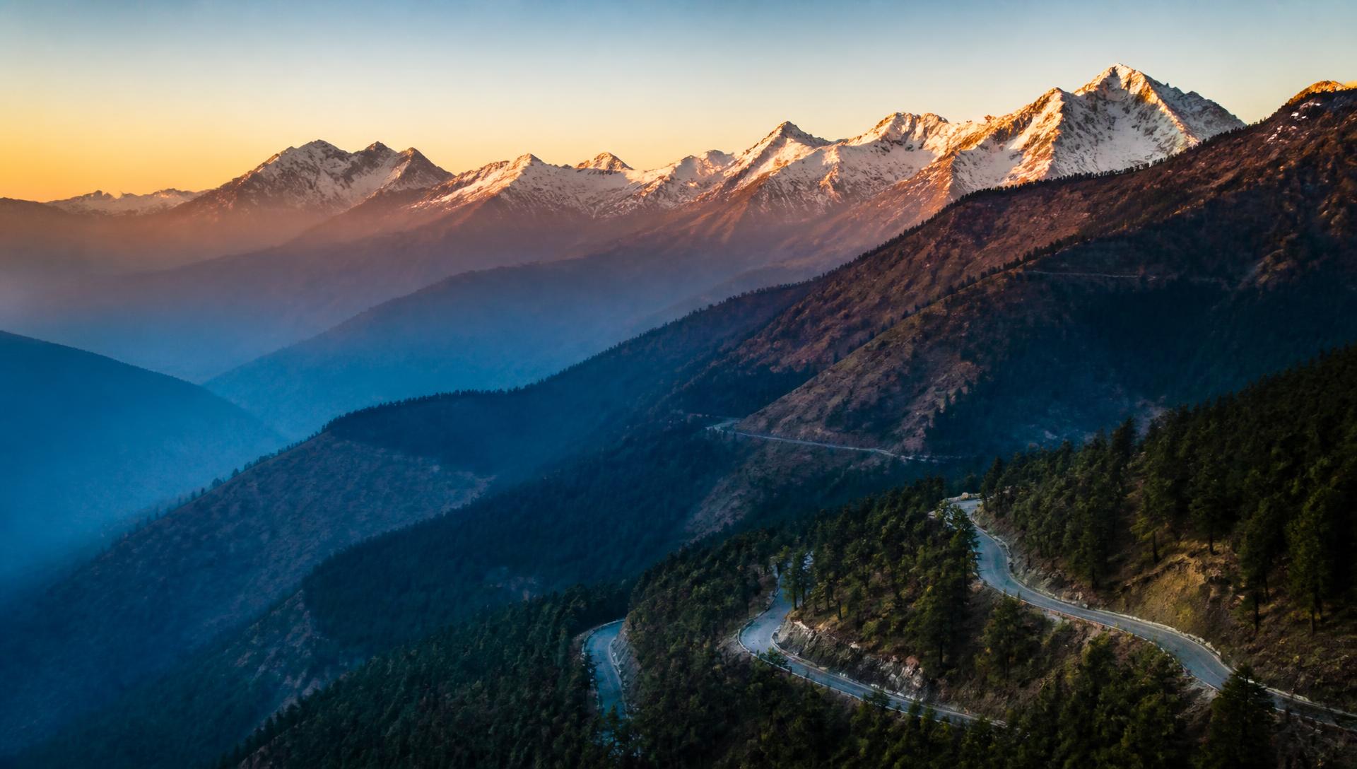 Sunrise over the Himalayan ranges of Himachal Pradesh